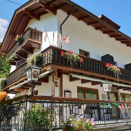 Tattoo Pension Mit Restaurant Und Tattoo-Studio Mortschach Luaran gambar