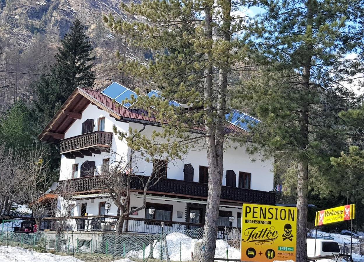 Tattoo Pension Mit Restaurant Und Tattoo-Studio Mortschach Luaran gambar
